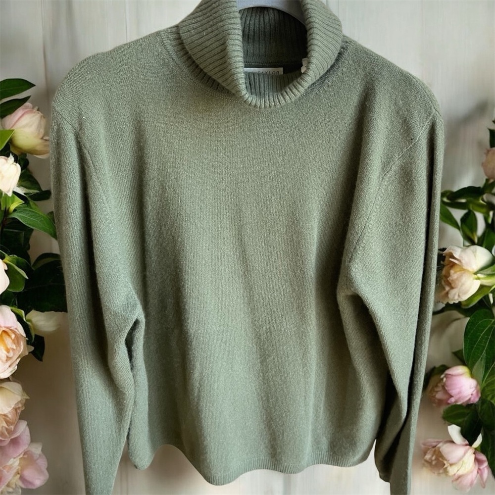 Cashmere Sweater XL Lord and Taylor Sage Green Two Ply Cashmere Turtleneck - Picture 2 of 9
